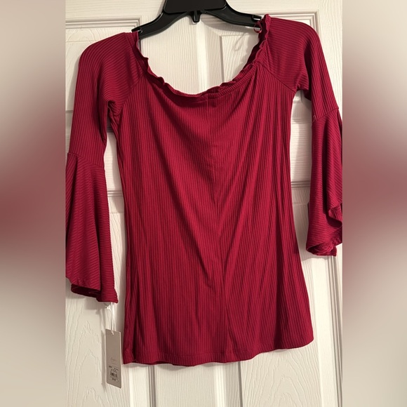 Red Candie’s Blouse - NWT - Picture 2 of 5